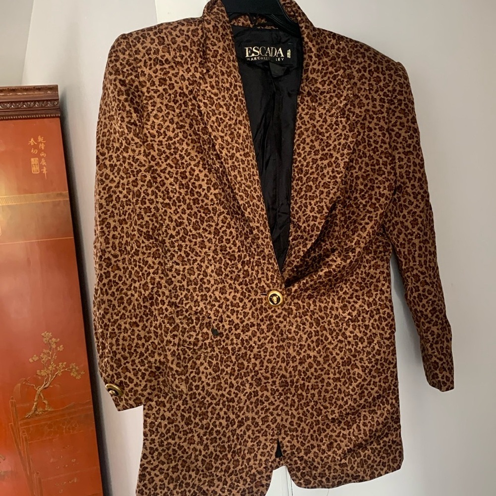 Gorgeous Vintage Escada Leopard with gold thread blazer worn 1 time - Picture 4 of 12